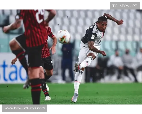 尤文边路穿插配合成为进攻发动器